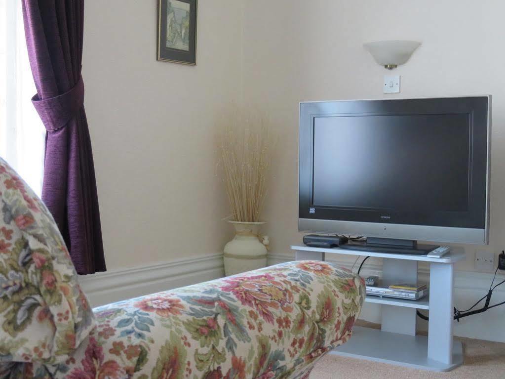 Ash Lodge - Guest House Blackpool Bagian luar foto
