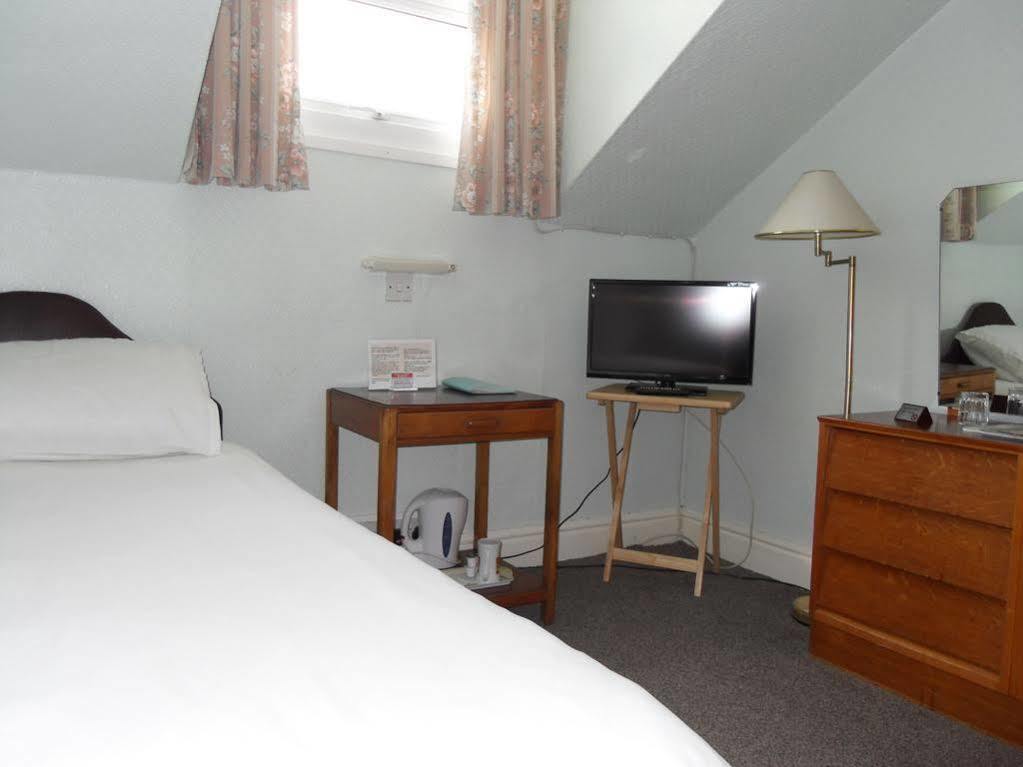 Ash Lodge - Guest House Blackpool Bagian luar foto